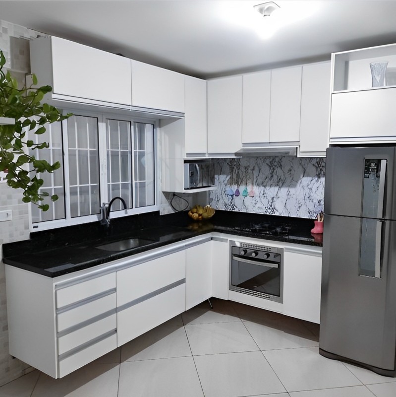 Tủ bếp giúp gia chủ bảo quản dụng cụ nấu ăn 